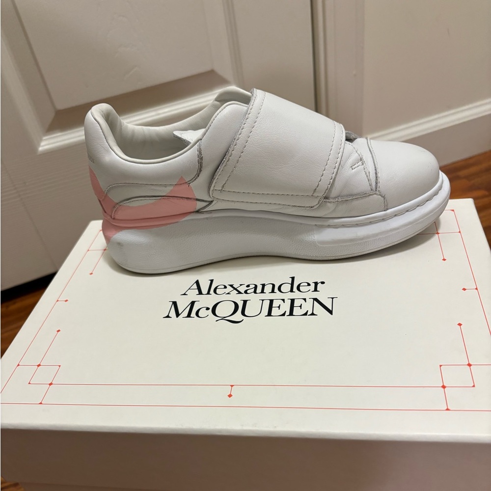 Girls Alexander McQueens- White and Pink